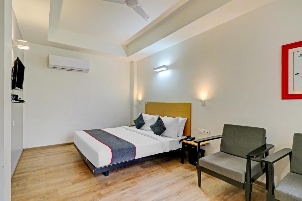 Townhouse Sector 30 Near Botanic Garden Of Indian Republic 호텔 노이다 외부 사진