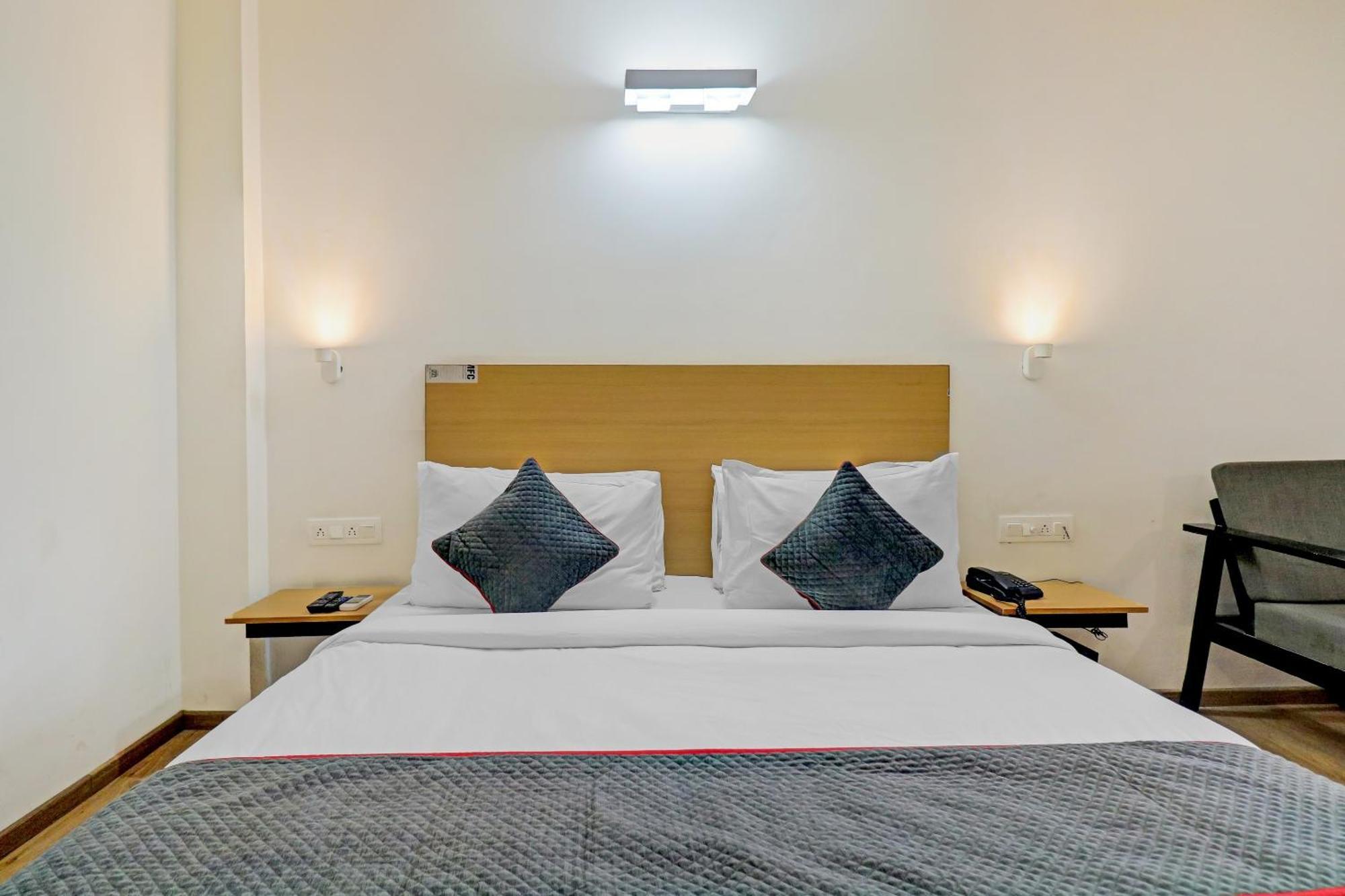Townhouse Sector 30 Near Botanic Garden Of Indian Republic 호텔 노이다 외부 사진