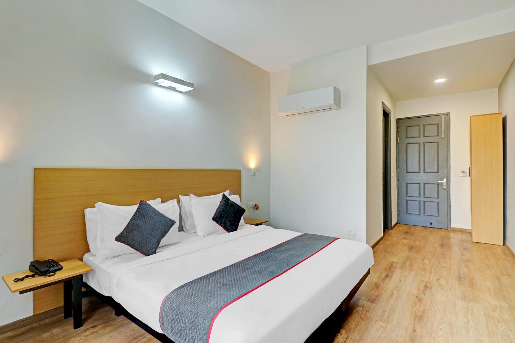 Townhouse Sector 30 Near Botanic Garden Of Indian Republic 호텔 노이다 외부 사진
